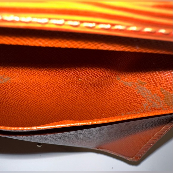 Vintage Louis Vuitton Epi Porte Monnaie Billets Tresor Leather Bifold Wallet - Picture 4 of 13